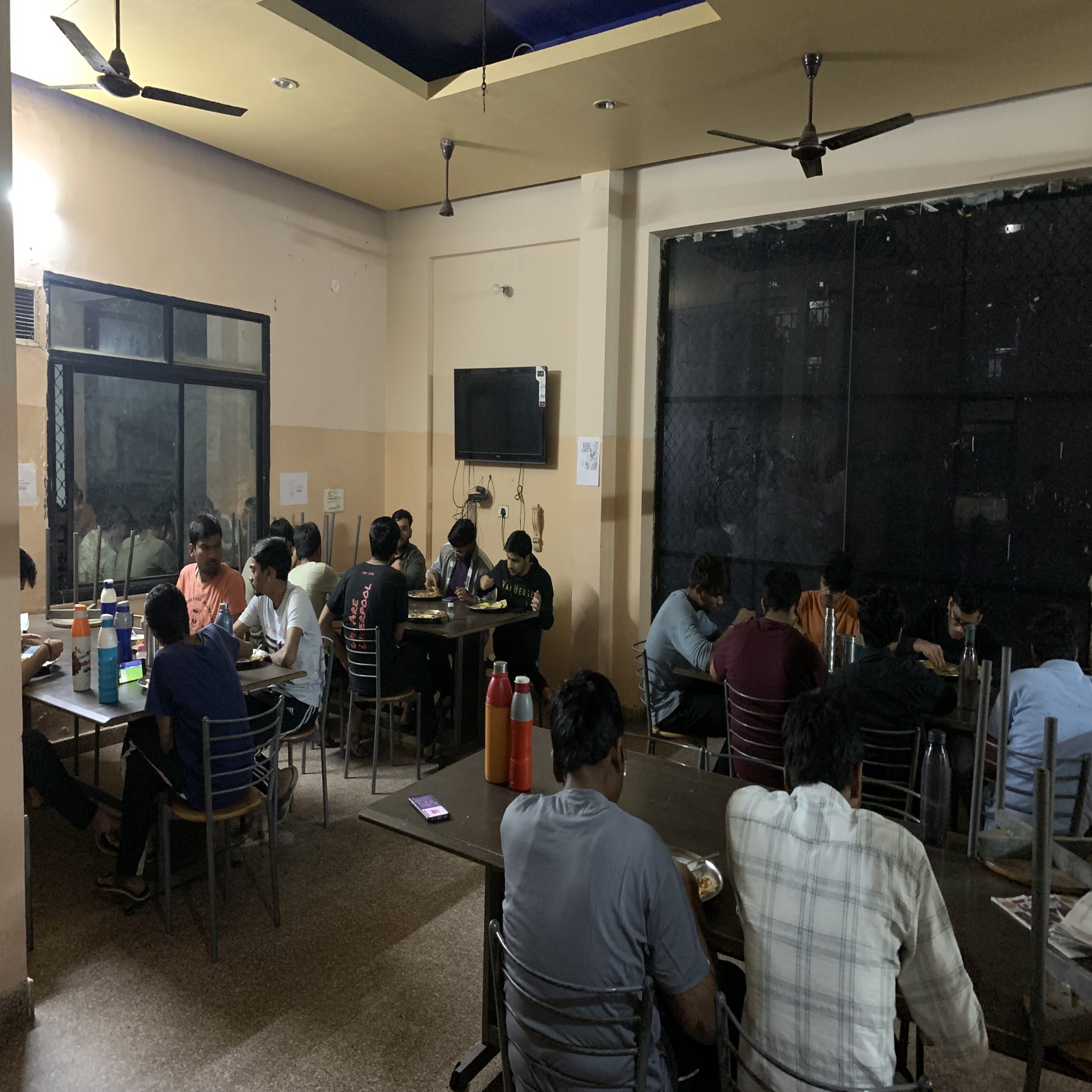 Radha Krishan Hostel photo 8